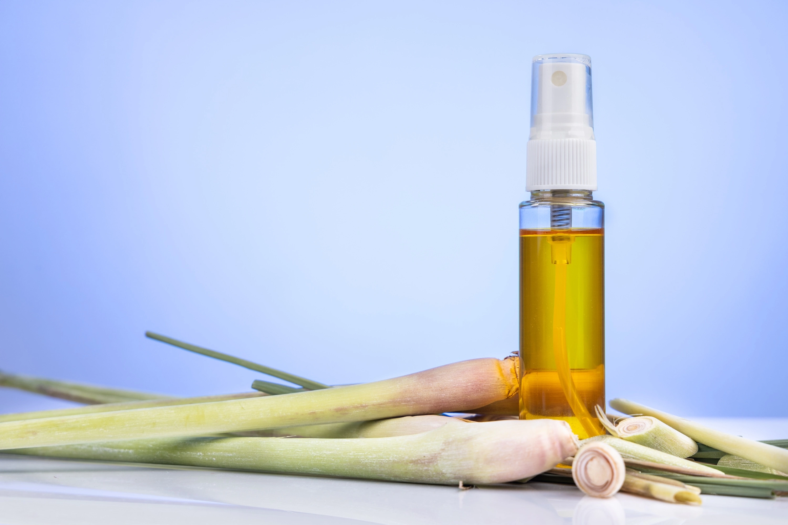 Cymbopogon essential oils