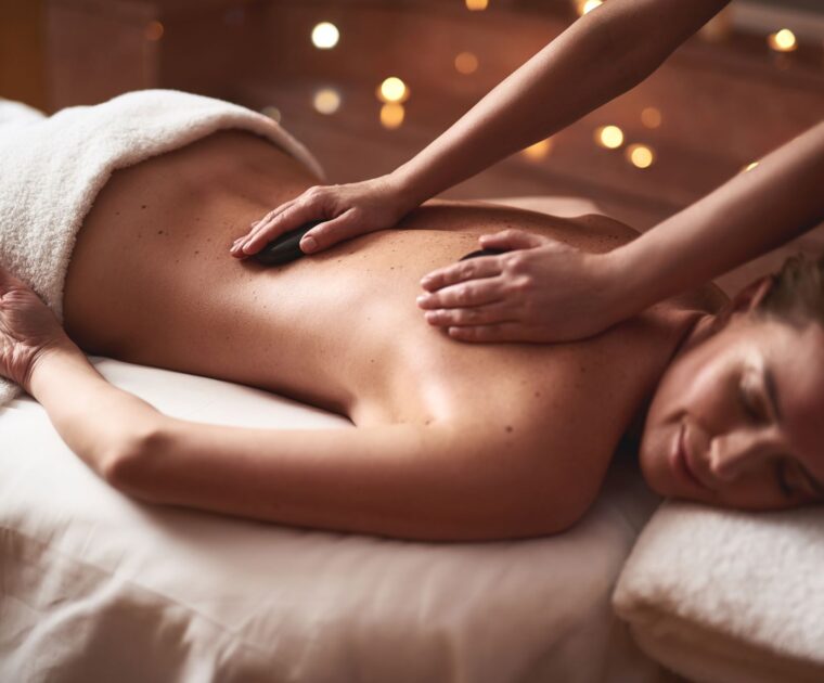 Salon de massage : quelles huiles essentielles choisir pour une ambiance zen ?